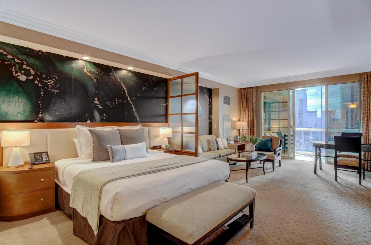 Balcony Full Strip View Suite Mgm Signature Free Valet Las Vegas Exterior photo